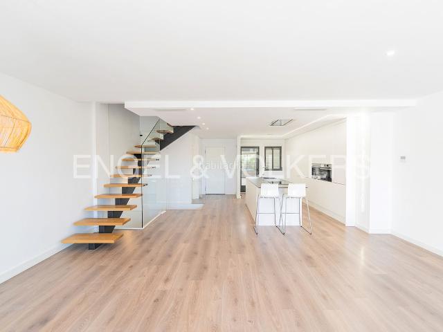 Casa adosada en venta en Campello el, Pueblo Español Coveta Fumá. Exquisitez Moderna Frente al Mar Para Gozar. Casas adosadas Campello.