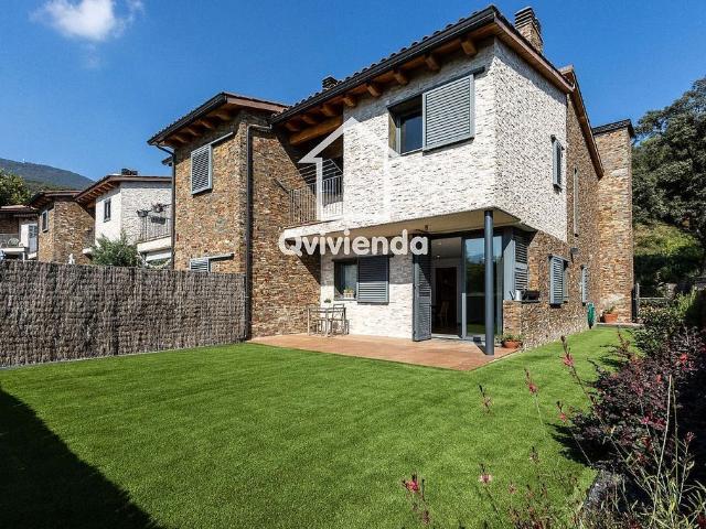 Casa adosada en venta en Campins, de 291 m² 4 habitaciones por 459.000