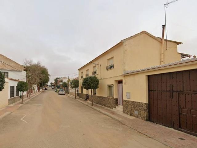 Casa adosada en Venta en Camuñas