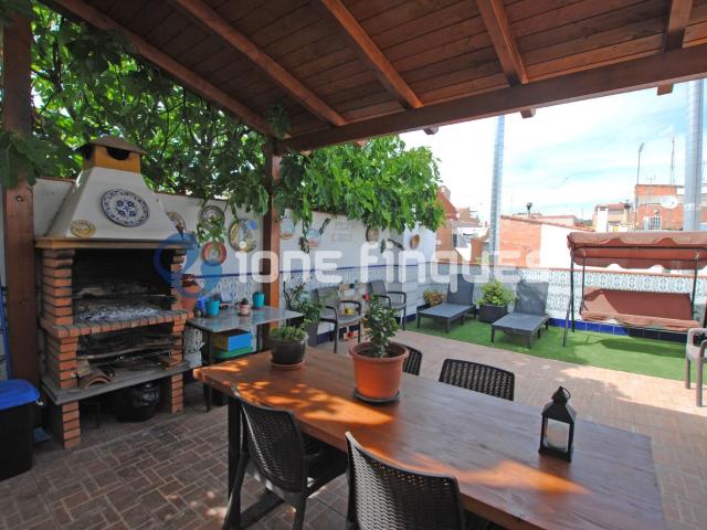 Casa adosada en Venta en Can Puiggener