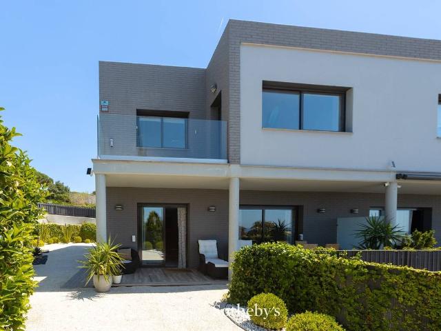 Casa adosada en Venta en Can Quirze