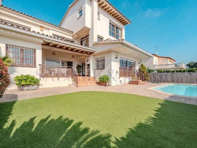 Casa adosada en Venta en Can Sans