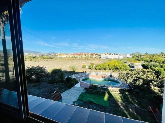 Casa adosada en Venta en Cancelada