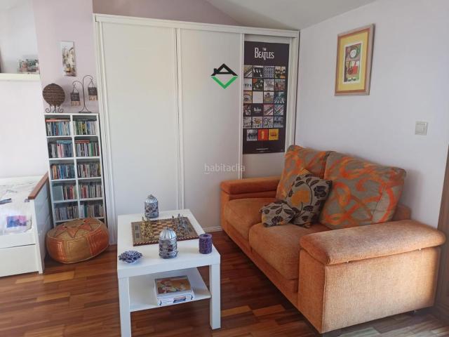 Casa adosada en venta en Cangas, Darbo. Adosado a 2 minutos del centro de Cangas. Casas adosadas.