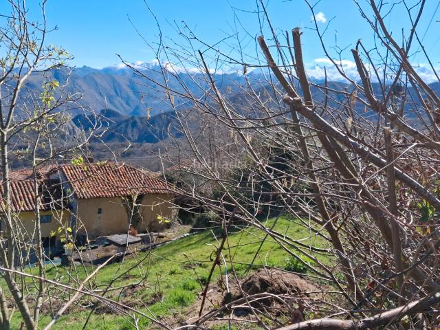 Casa adosada en venta en Cangas de Onís. Casas adosadas Cangas de.