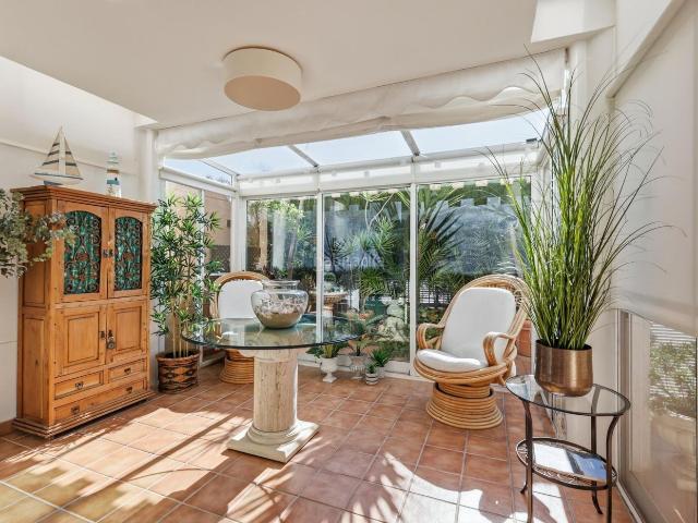 Casa adosada en venta en Canet d´en Berenguer. PRESENTAMOS EN EXCLUSIVATRÍPLEX CON TERRAZAS, BUHARDILLA Y GARAJE EN CANET DEN BERENGUER. Casas adosadas Canet d´en.