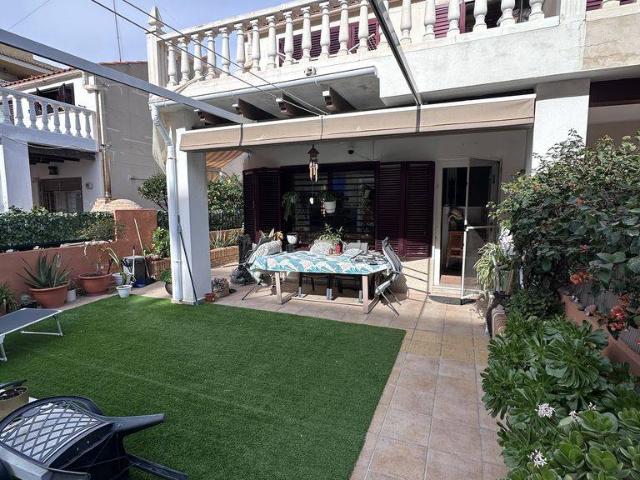 Casa adosada en Venta en Canet d'En Berenguer