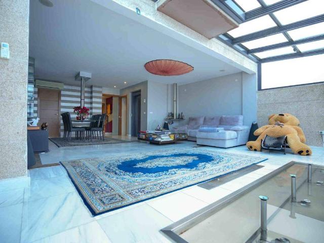 Casa adosada en Venta en Canillejas
