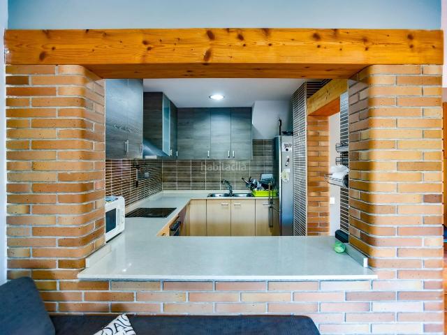 Casa adosada en venta en Canyelles. CASA ADOSADA CON PISCINA PRIVADA EN CANYELLES URBANIZACION LES PALMERES. Casas adosadas.