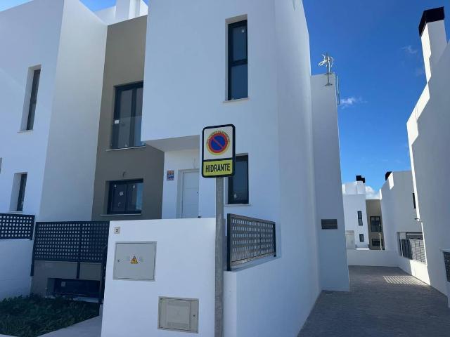 Casa adosada en Venta en Capellanía Retamar