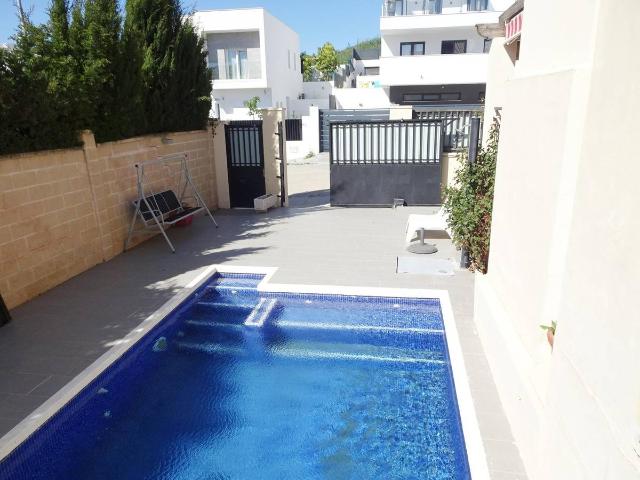 Casa adosada en Venta en Capellanía Retamar