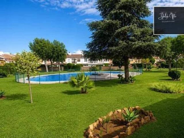 Casa adosada en venta en Capellanía Retamar