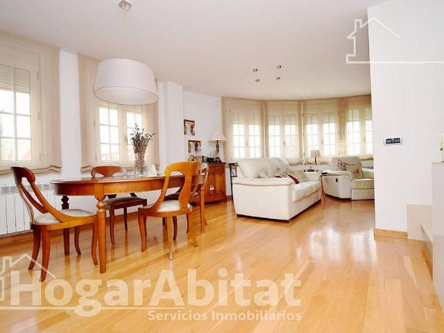 Casa adosada en Venta en Cariñena Carinyena