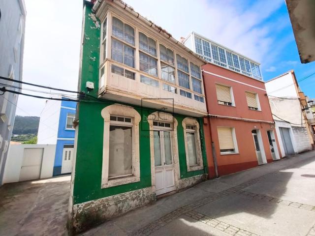 Casa adosada en venta en Cariño. Casa adosada en el centro de Cariño. Casas adosadas.