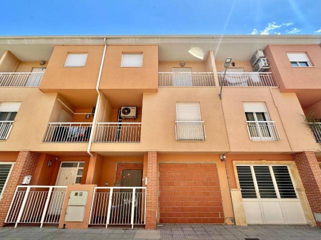 Casa adosada en Venta en Carlet