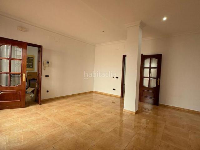 Casa adosada en venta en Carmona. Vivienda Premium en Zona Feria. Casas adosadas.