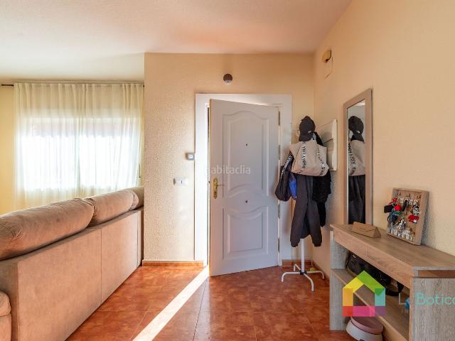 Casa adosada en venta en Carmena. Amplio chalet adosado con patio y garaje en Carmena Toledo. Casas adosadas.