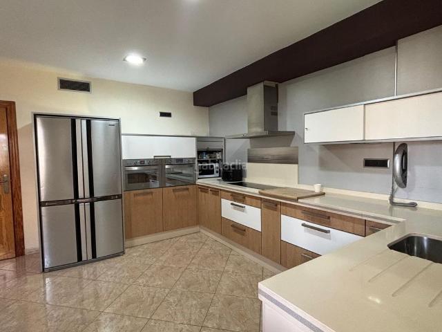 Casa adosada en venta en Cartagena, La Palma. Exclusiva vivienda unifamiliar adosada en planta baja, en Residencial Las Palmeras. Casas adosadas.