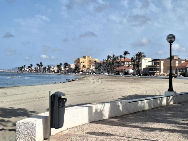 Casa adosada en venta en Cartagena, Los Urrutias. Bonito adosado en playa Los Urrutias. Casas adosadas.