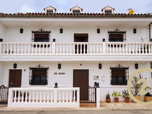 Casa adosada en Venta en Cartajima