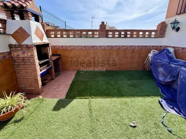 Casa adosada en venta en Cártama, Cártama pueblo. Venta adosado de esquina. Casas adosadas.