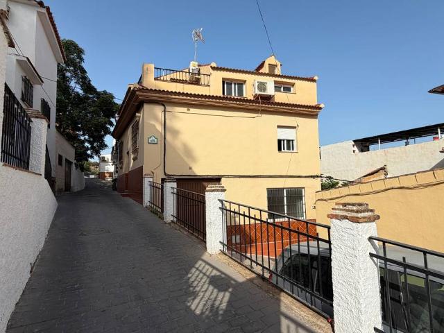 Casa adosada en Venta en Cártama pueblo