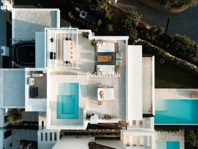 Casa adosada en Venta en Casco Antiguo