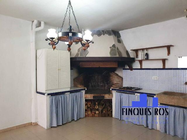 Casa adosada en Venta en Casco Urbano