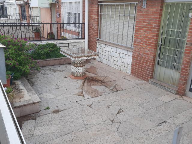 Casa adosada en Venta en Casco Urbano