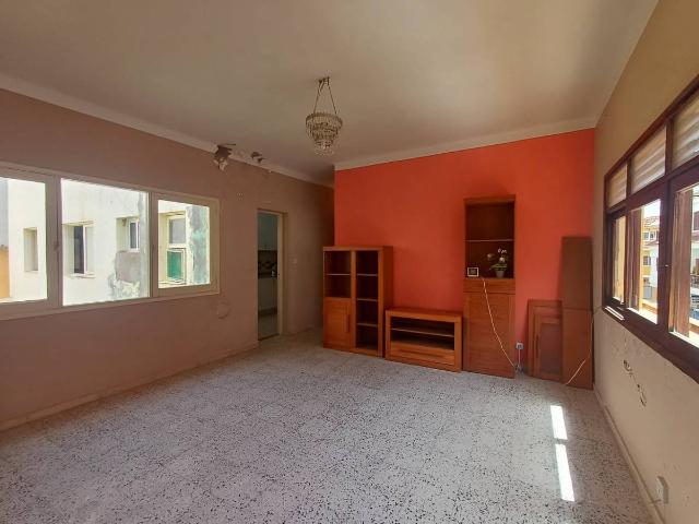 Casa adosada en Venta en Casco Urbano