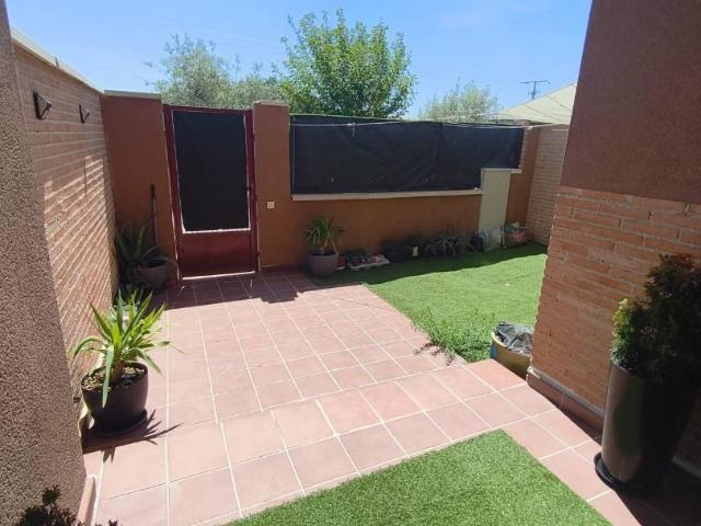 Casa adosada en Venta en Casarrubios del Monte pueblo