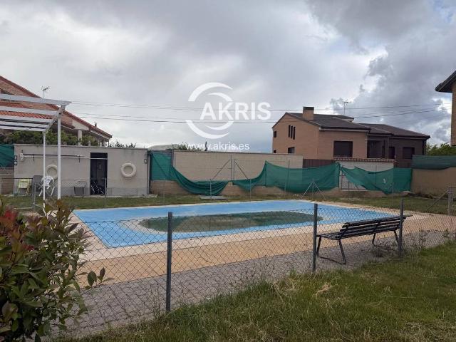 Casa adosada en Venta en Casarrubios del Monte pueblo