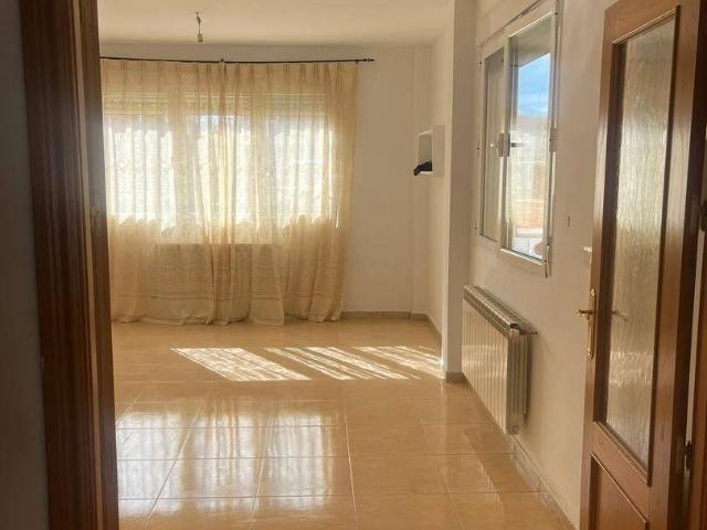 Casa adosada en Venta en Casas de Juan Núñez