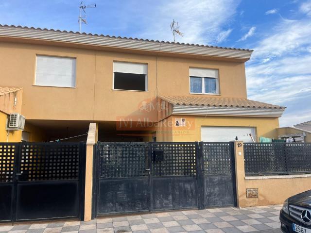 Casa adosada en Venta en Casas de Juan Núñez
