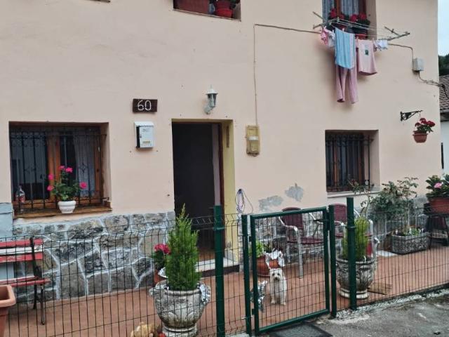 Casa adosada en Venta en Caso