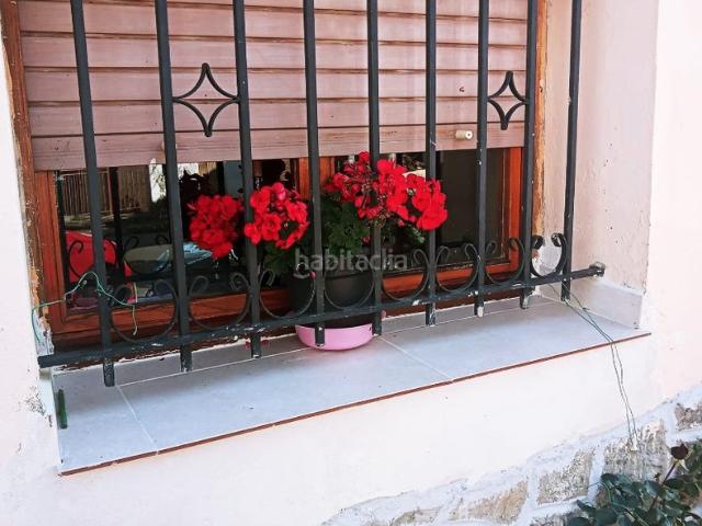 Casa adosada en venta en Caso. casa en pueblo de tarna. Casas adosadas.
