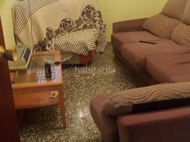 Casa adosada en venta en Castalla. Casa grande con patio. Casas adosadas.