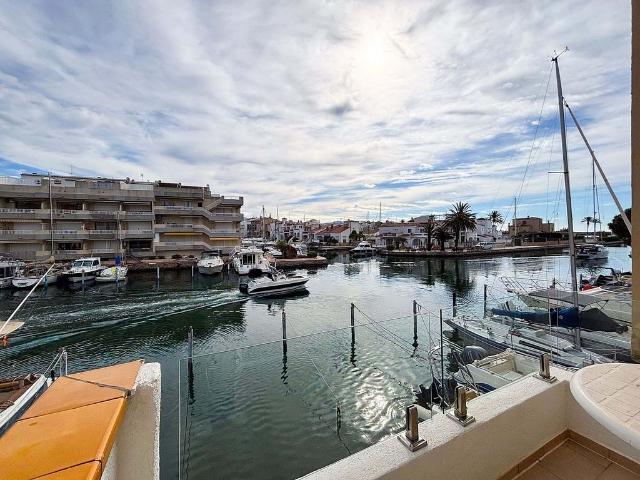 Casa adosada en venta en Castelló d´Empúries, de 101 m² 2 habitaciones por 460.000