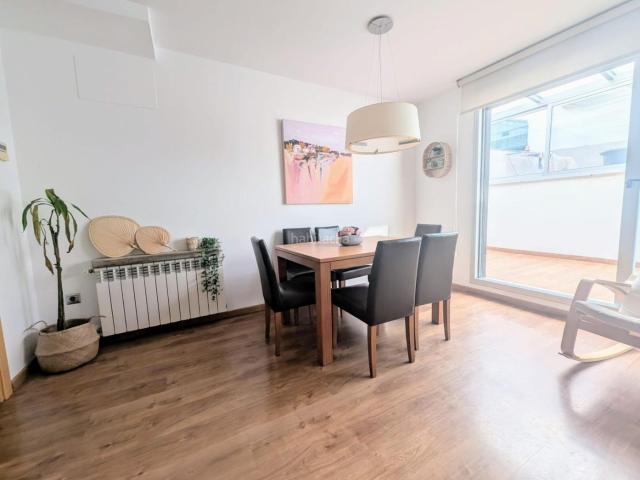 Casa adosada en venta en Castellón de la Plana, Pau Lledó. Adosado en venta en Pau Lledó, 4 dormitorios. Casas adosadas Castellón de la.