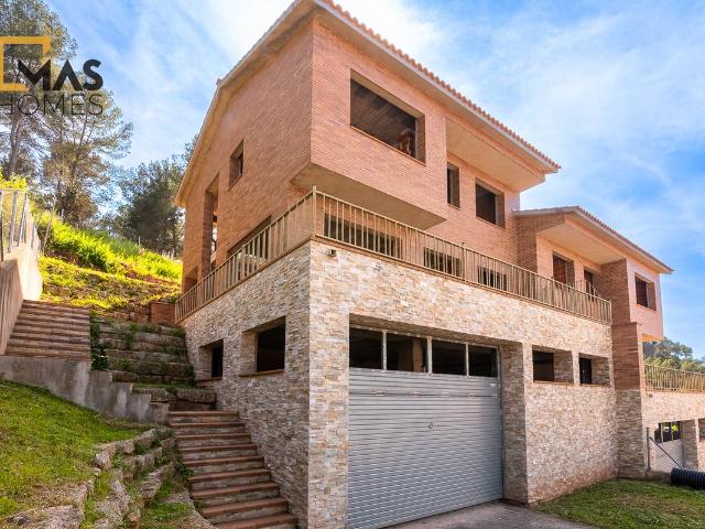 Casa adosada en Venta en Castellví de Rosanes