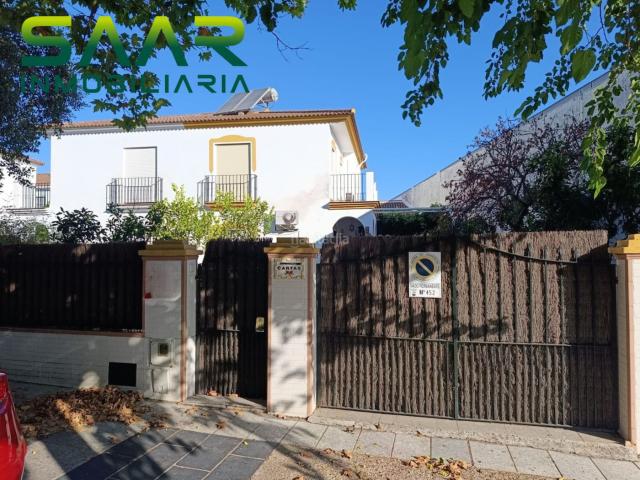 Casa adosada en venta en Castilblanco de los Arroyos. CASA ADOSADA EN CASTILBLANCO DE LOS ARROYOS, SEVILLA. Casas adosadas Castilblanco de los.