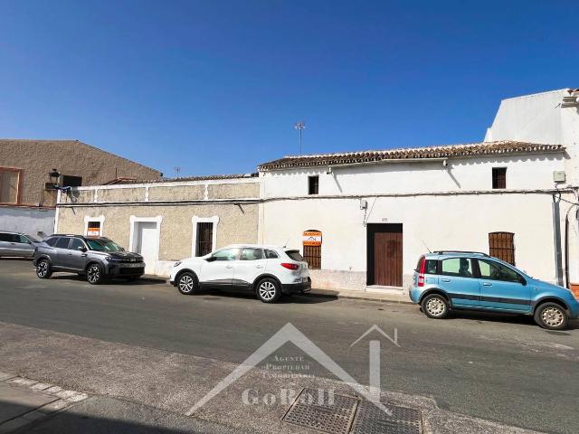 Casa adosada en Venta en Castilblanco de los Arroyos