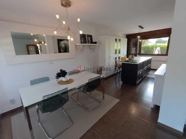 Casa adosada en venta en Castro Urdiales, Otañes Talledo. Casas adosadas Castro.
