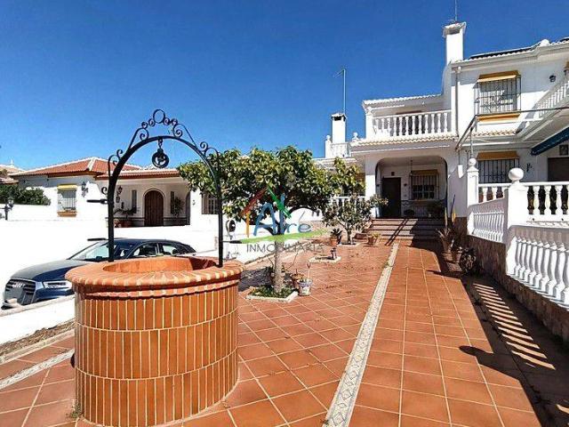 Casa adosada en Venta en Caño Guerrero