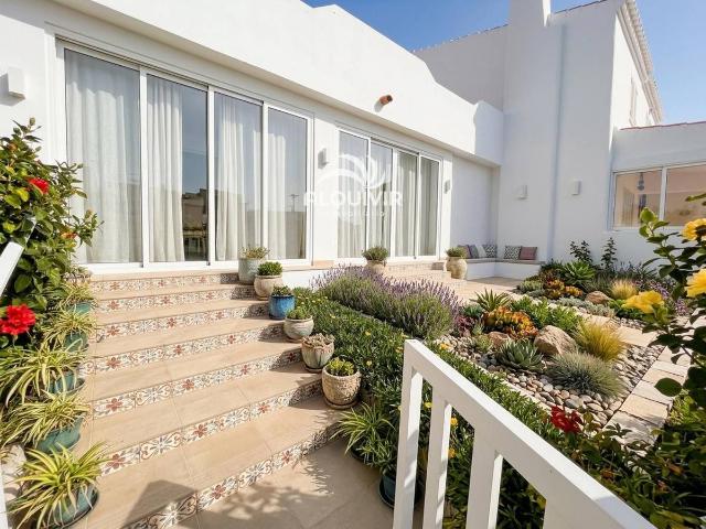 Casa adosada en Venta en Caño Guerrero
