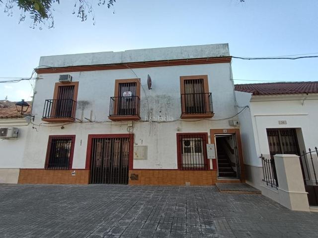 Casa adosada en venta en Cañada Rosal. Casa adosada local en Cañada Rosal Sevilla. Casas adosadas Cañada.
