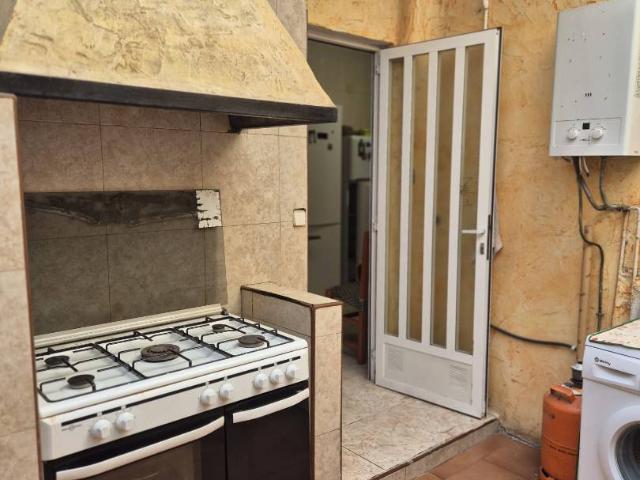 Casa adosada en Venta en Ceutí