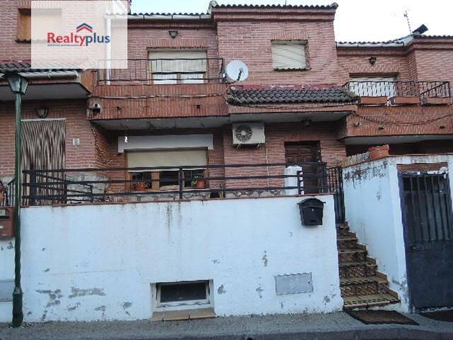 Casa adosada en Venta en Cebreros