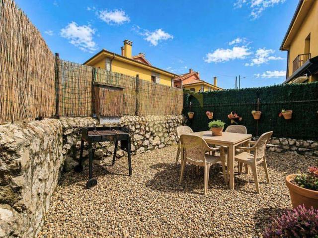 Casa adosada en Venta en Celorio Poó Parres