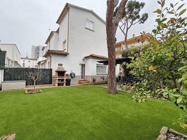 Casa adosada en Venta en Centre Platja